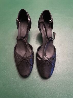 Jessica Black Pointed T-Strap Heels